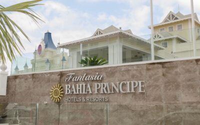 Hotel Bahía Príncipe Fantasía. Proyecto de Dressler Aluminio